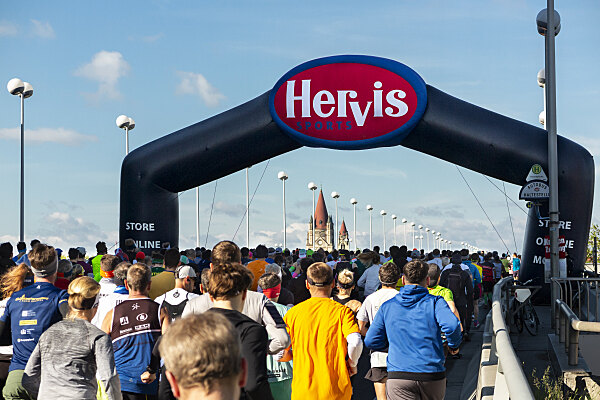 Hervis verl&auml;ngert Partnerschaft mit dem Vienna City Marathon &ndash; und setzt neue Impulse f&uuml;r die Lauf-Community